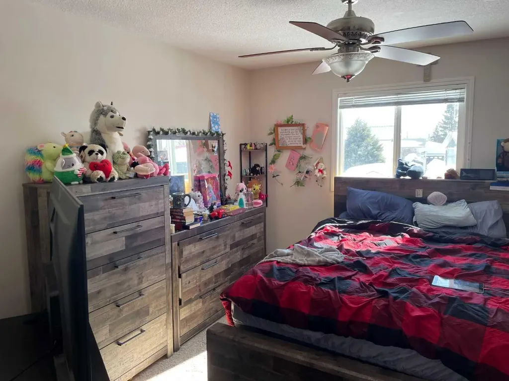 10703 108 Avenue Fairview AB T0H1L0