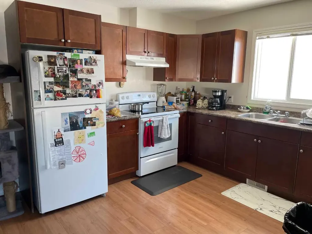 10703 108 Avenue Fairview AB T0H1L0