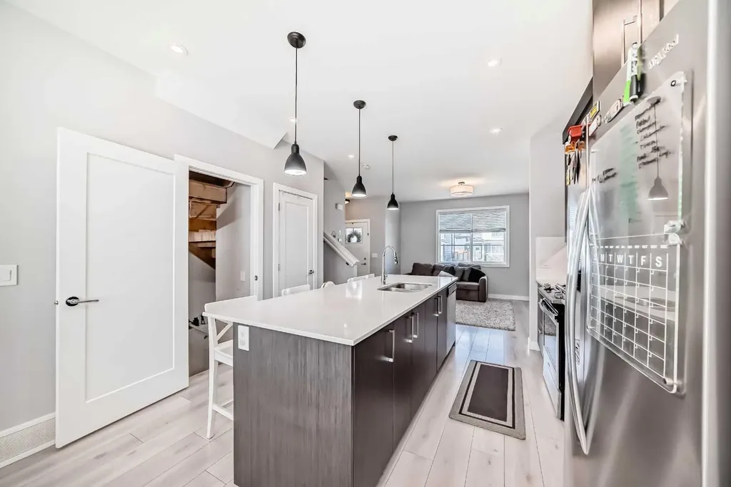 120 Chelsea Drive Chestermere AB T1X1Z3