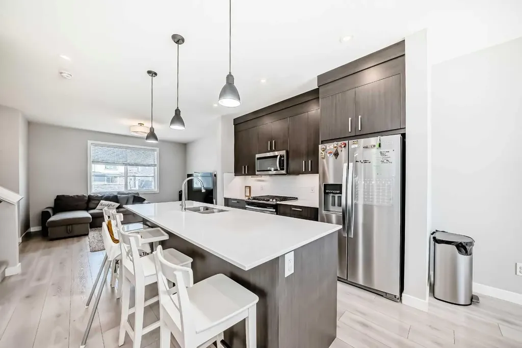 120 Chelsea Drive Chestermere AB T1X1Z3