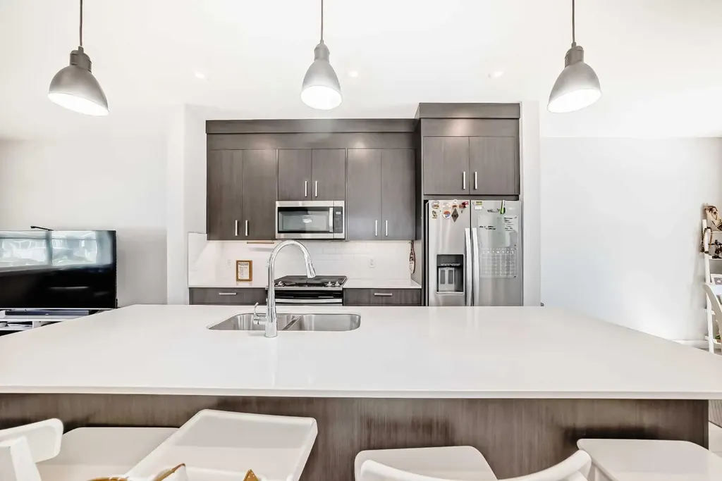120 Chelsea Drive Chestermere AB T1X1Z3