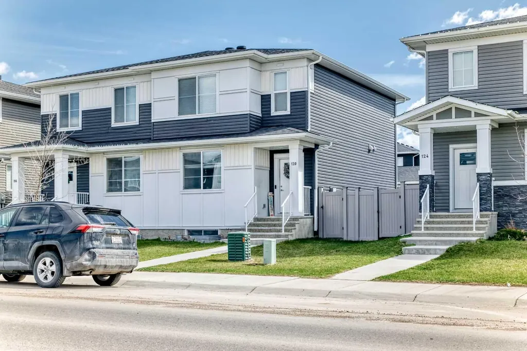 120 Chelsea Drive Chestermere AB T1X1Z3