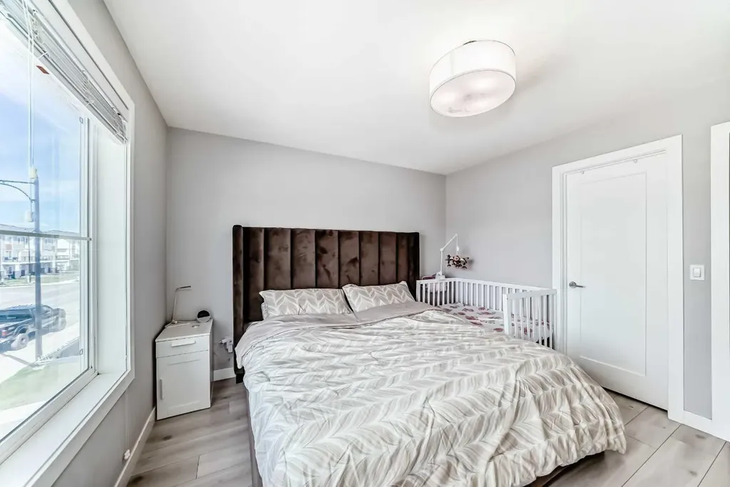 120 Chelsea Drive Chestermere AB T1X1Z3