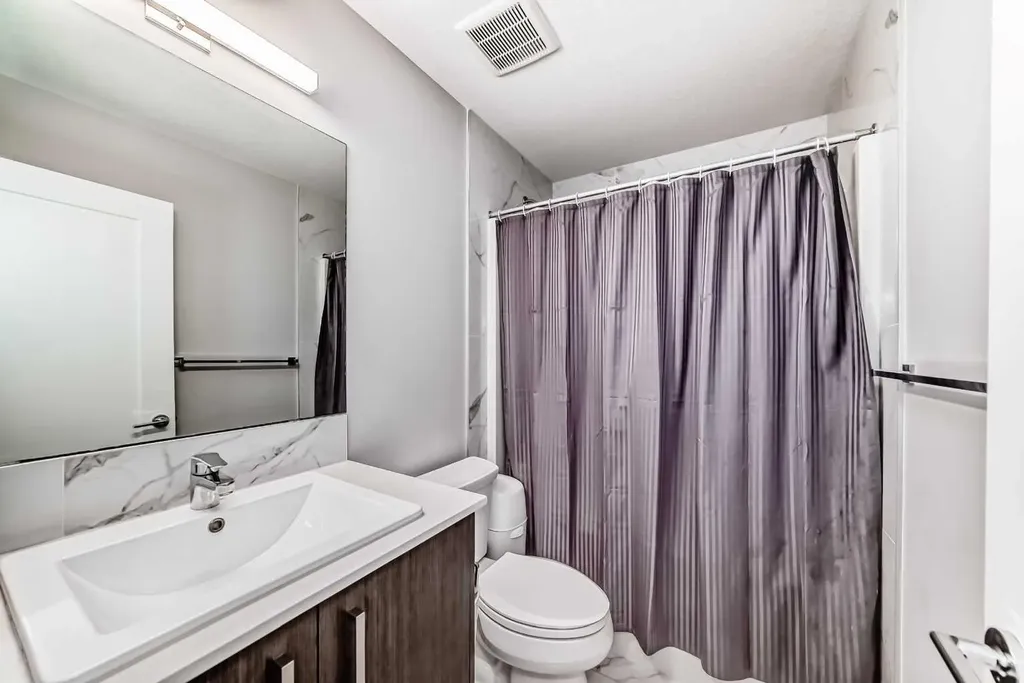 120 Chelsea Drive Chestermere AB T1X1Z3