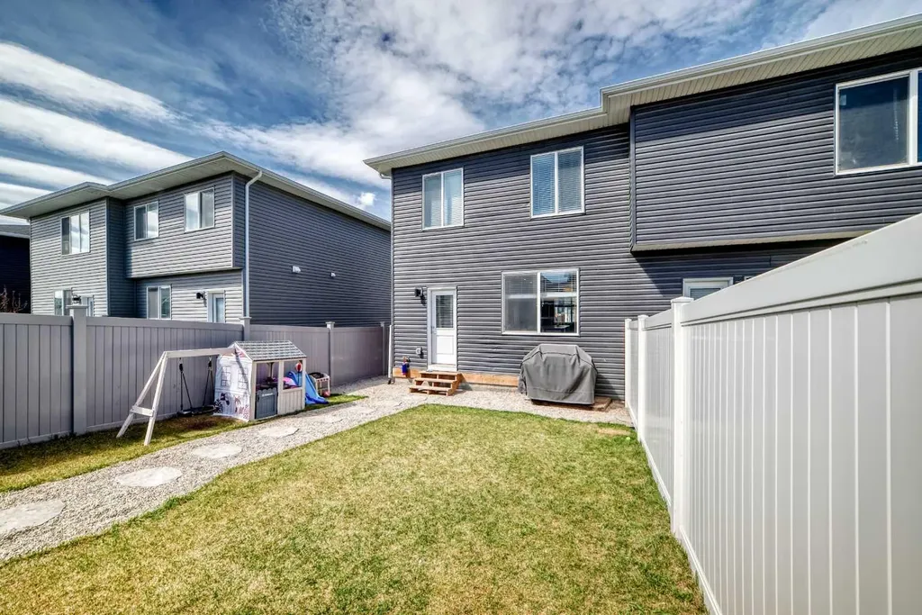 120 Chelsea Drive Chestermere AB T1X1Z3