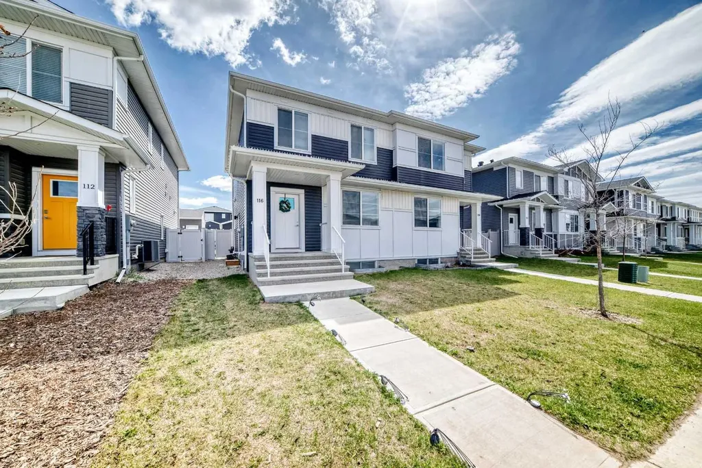 120 Chelsea Drive Chestermere AB T1X1Z3
