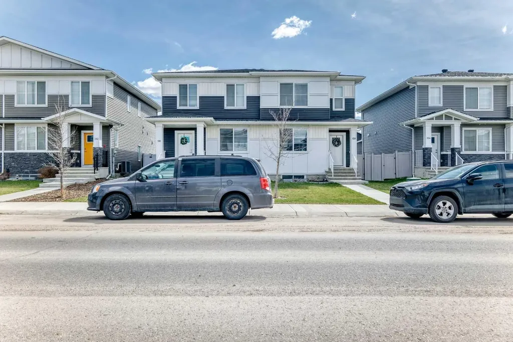 120 Chelsea Drive Chestermere AB T1X1Z3
