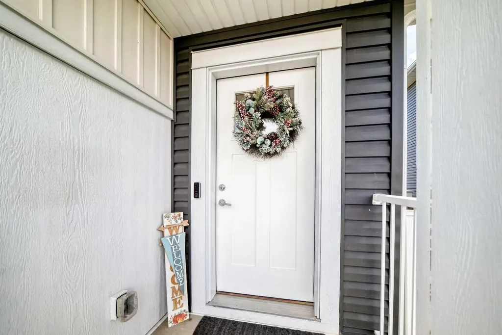 120 Chelsea Drive Chestermere AB T1X1Z3