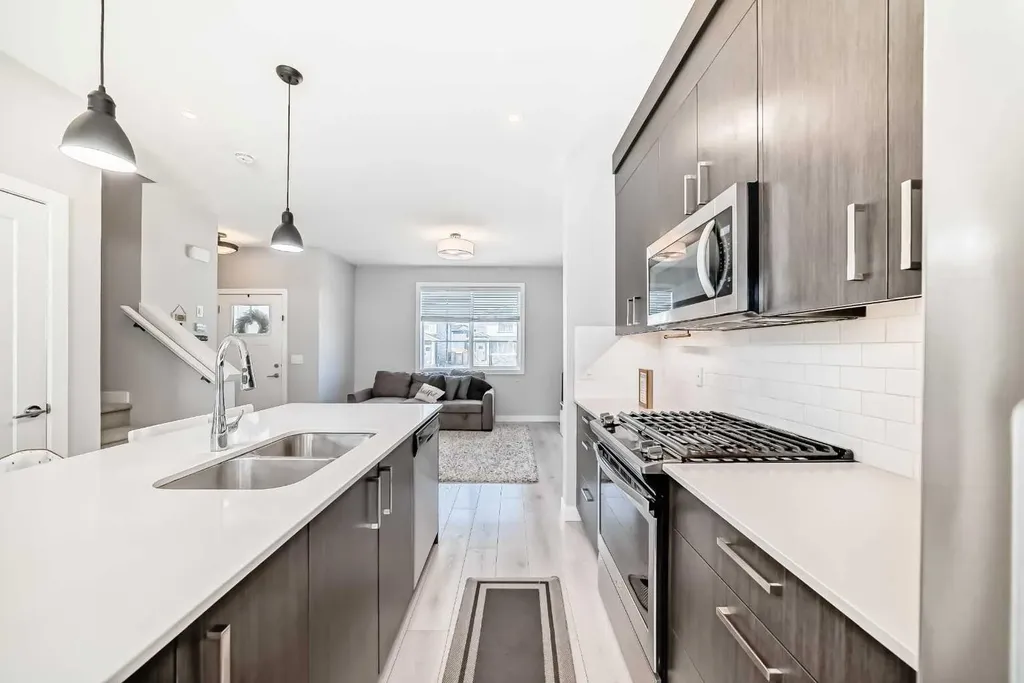120 Chelsea Drive Chestermere AB T1X1Z3