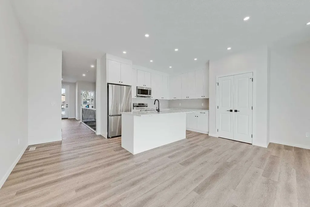 117 5 Avenue SE High River AB T1V 1G2