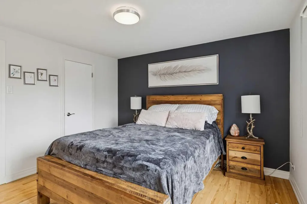4412 Amiens Road SW Calgary AB T2T 6A7