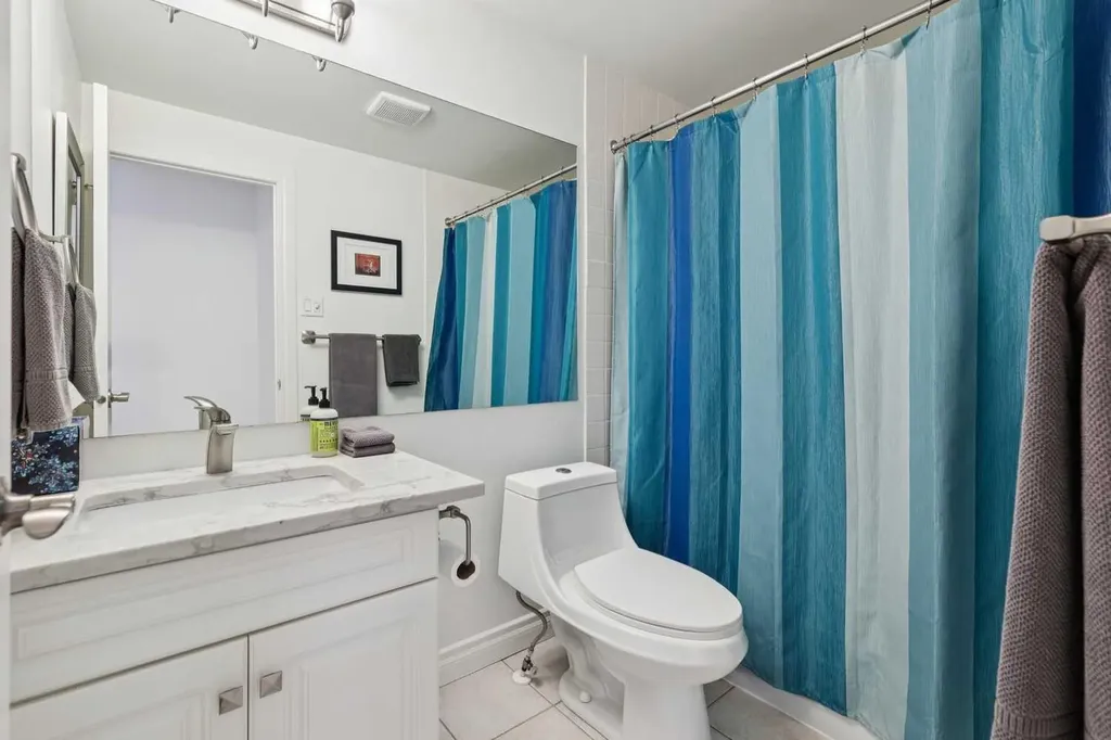 4412 Amiens Road SW Calgary AB T2T 6A7