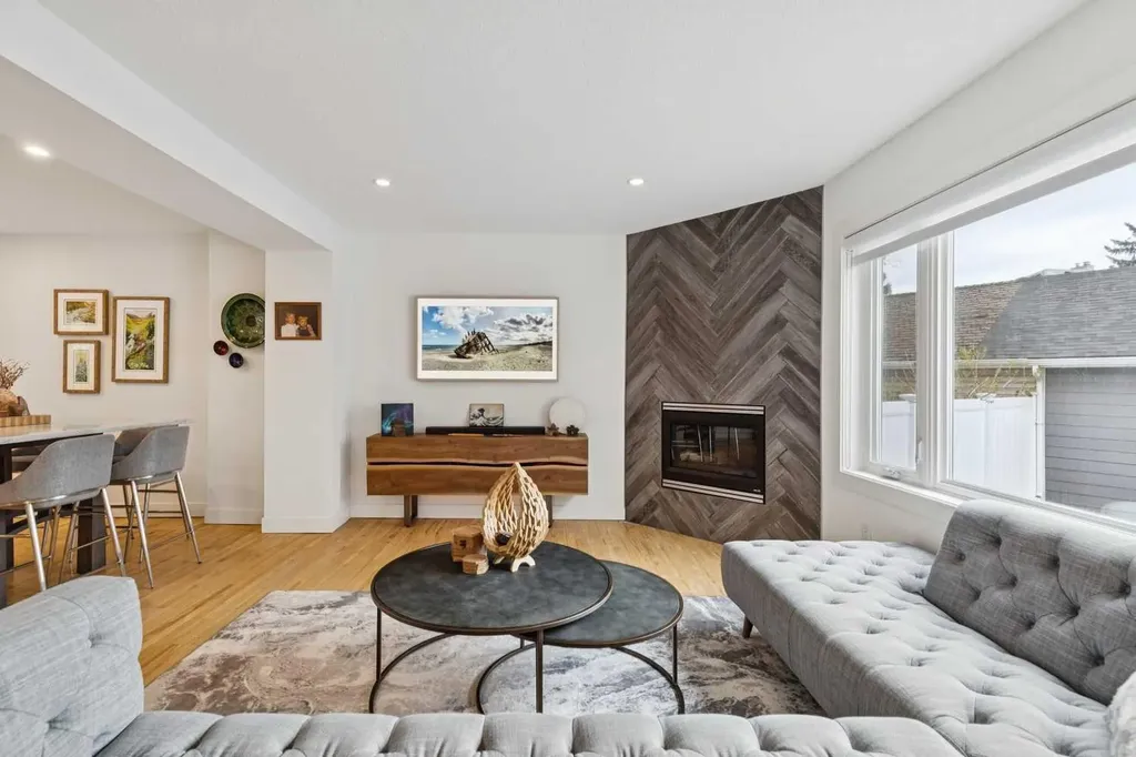 4412 Amiens Road SW Calgary AB T2T 6A7