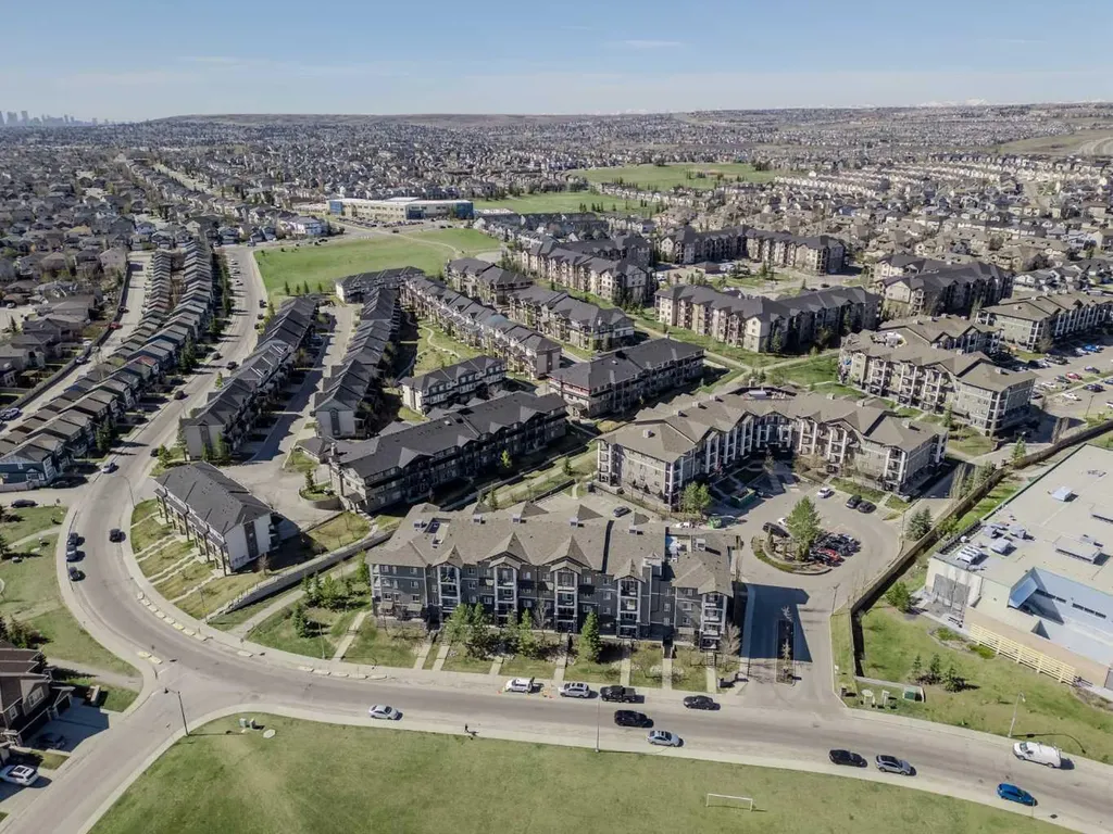 175 Panatella Hill NW Calgary AB T3K 0V9