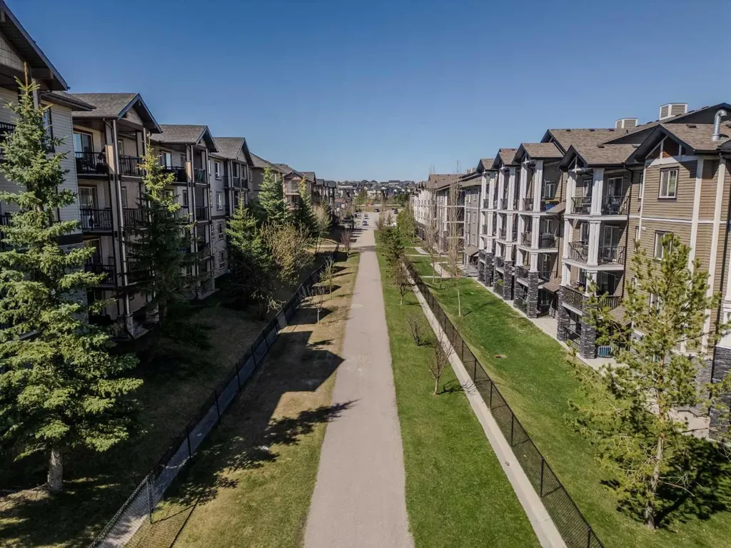 175 Panatella Hill NW Calgary AB T3K 0V9
