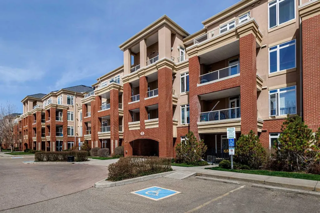 8 Hemlock Crescent SW Calgary AB T3C 2Z1