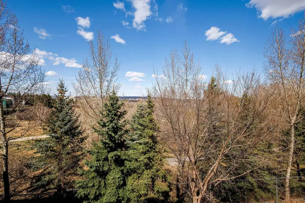 8 Hemlock Crescent SW Calgary AB T3C 2Z1