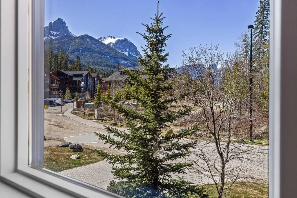106 Stewart Creek Landing Canmore AB T1W 0G6