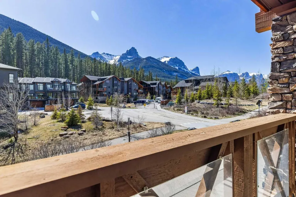 106 Stewart Creek Landing Canmore AB T1W 0G6