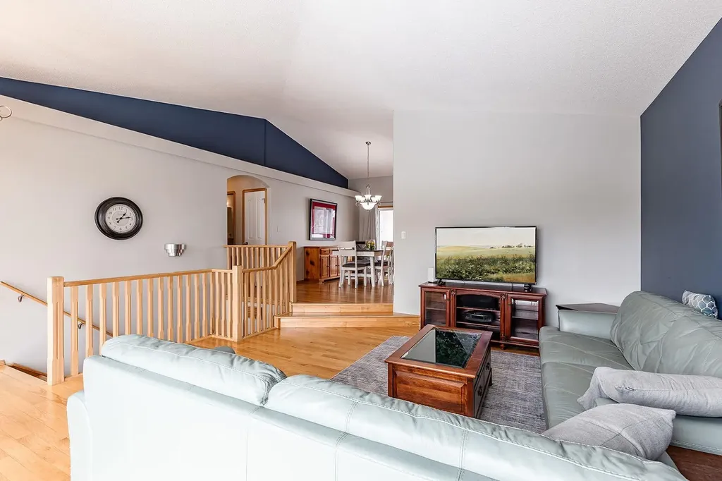 14 Cottonwood Court SW Medicine Hat AB T1B4R5