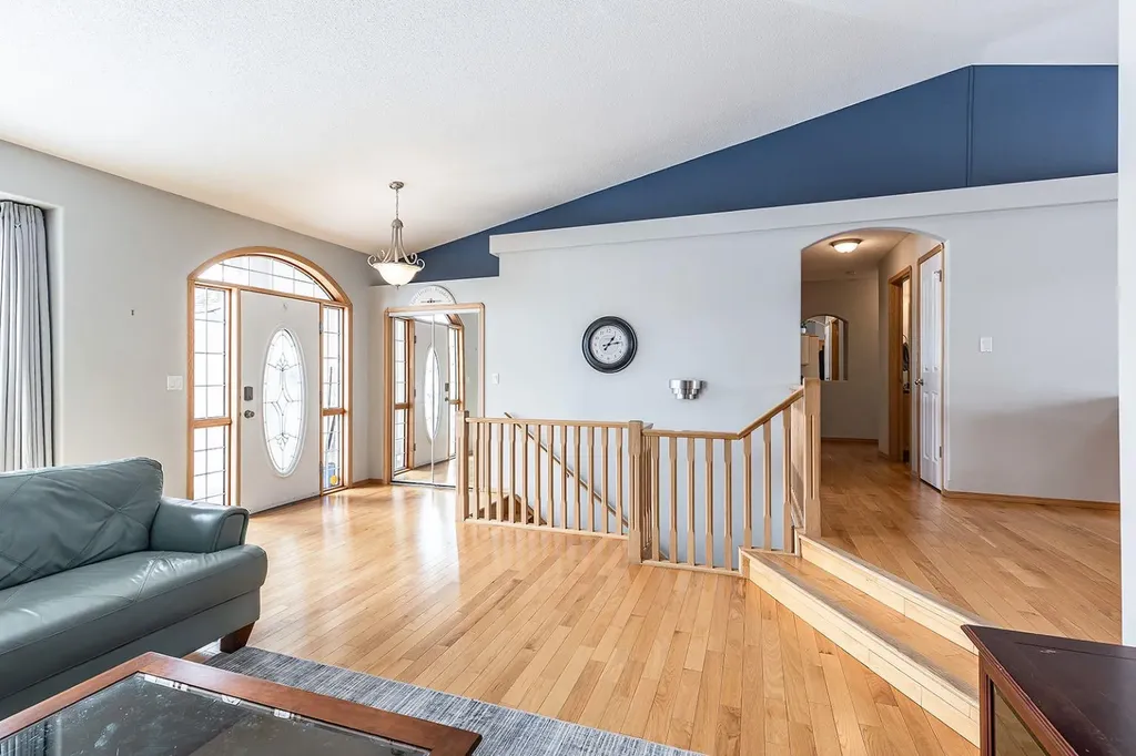14 Cottonwood Court SW Medicine Hat AB T1B4R5