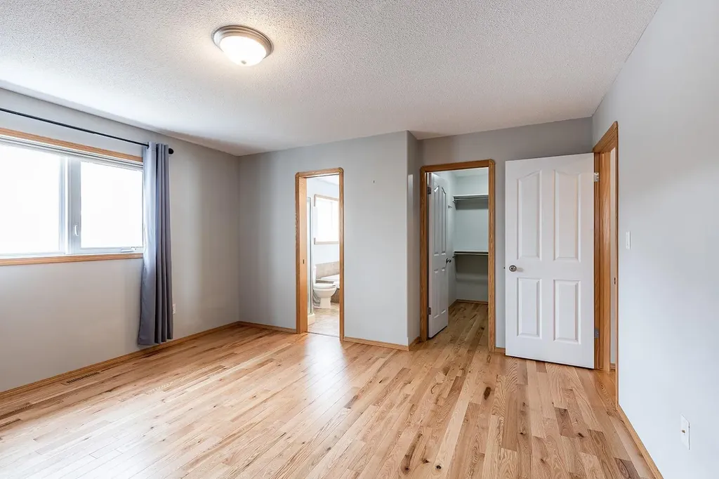 14 Cottonwood Court SW Medicine Hat AB T1B4R5