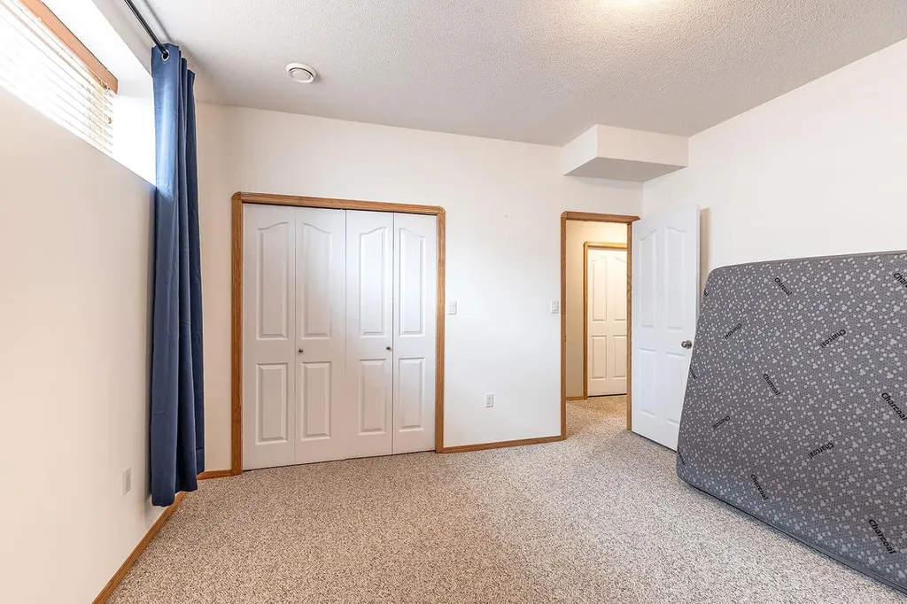14 Cottonwood Court SW Medicine Hat AB T1B4R5