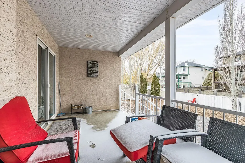14 Cottonwood Court SW Medicine Hat AB T1B4R5