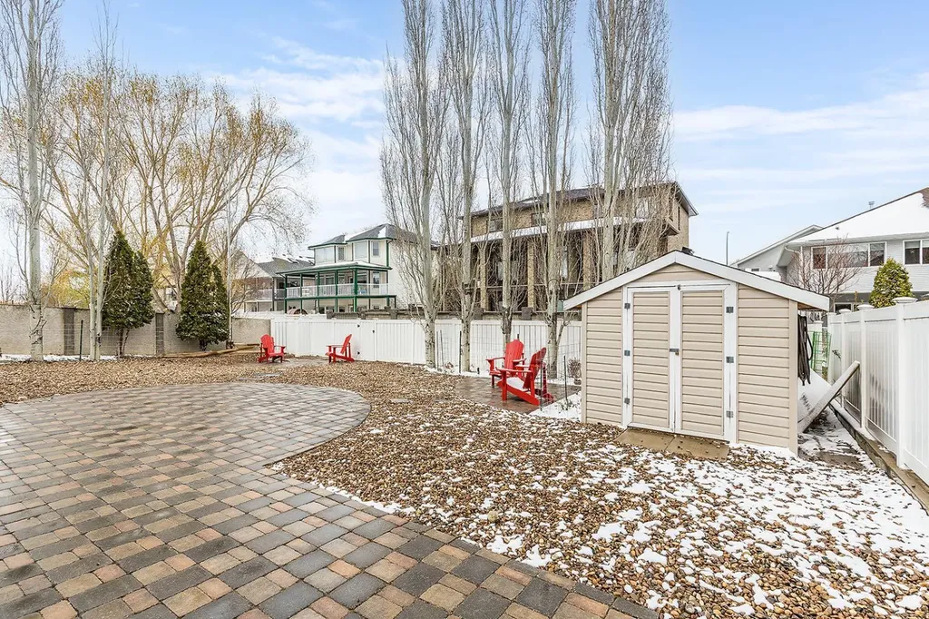 14 Cottonwood Court SW Medicine Hat AB T1B4R5