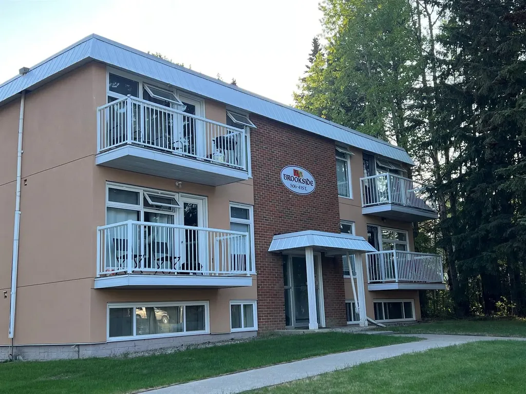 506 41 Street Edson AB T7E 1A2