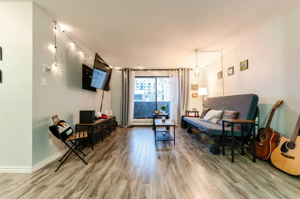 924 14 Avenue SW Calgary AB T2R 0N7