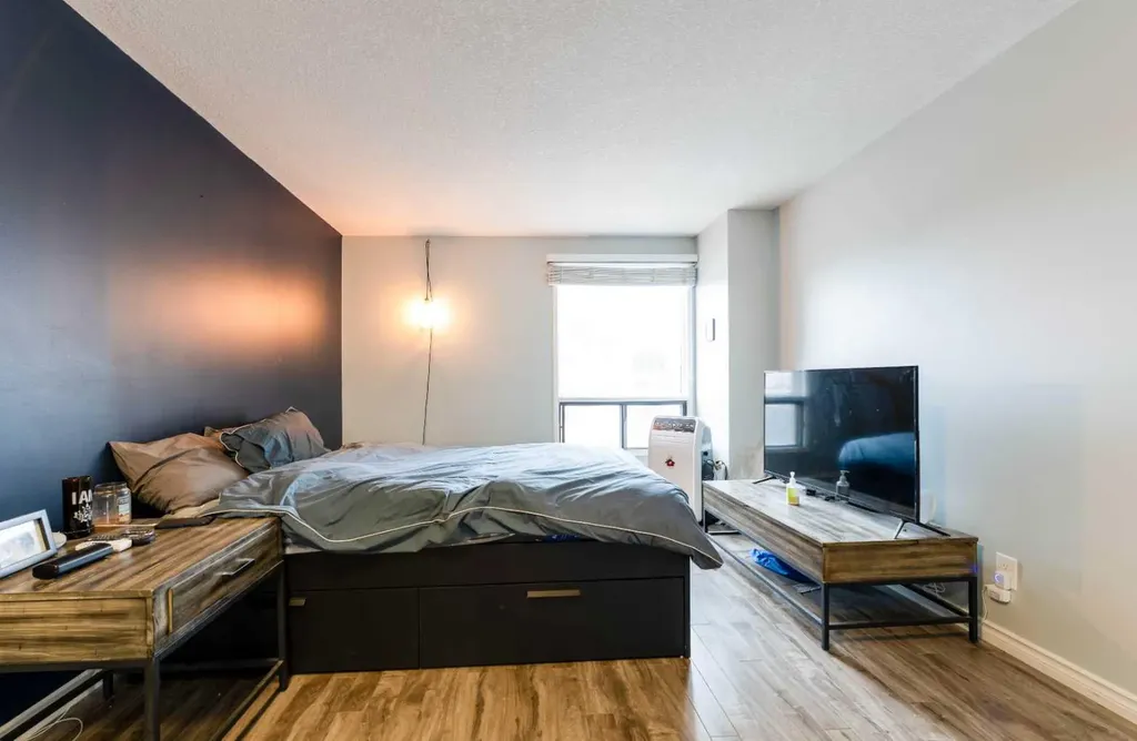 924 14 Avenue SW Calgary AB T2R 0N7