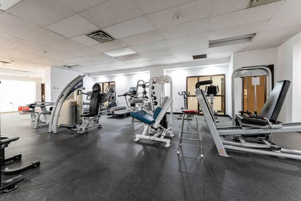 924 14 Avenue SW Calgary AB T2R 0N7