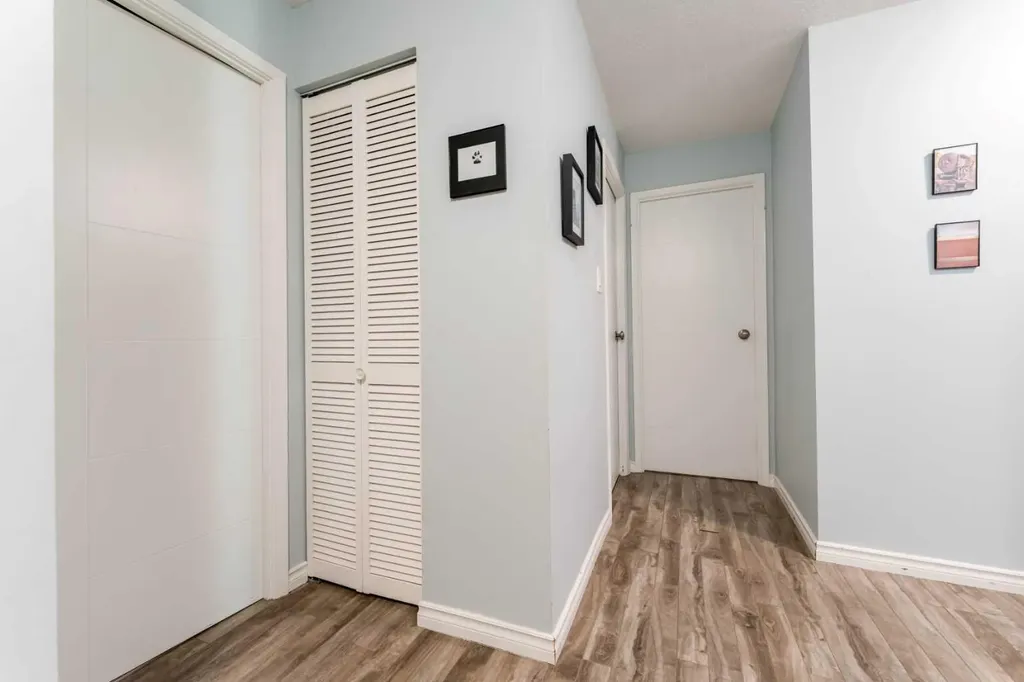924 14 Avenue SW Calgary AB T2R 0N7