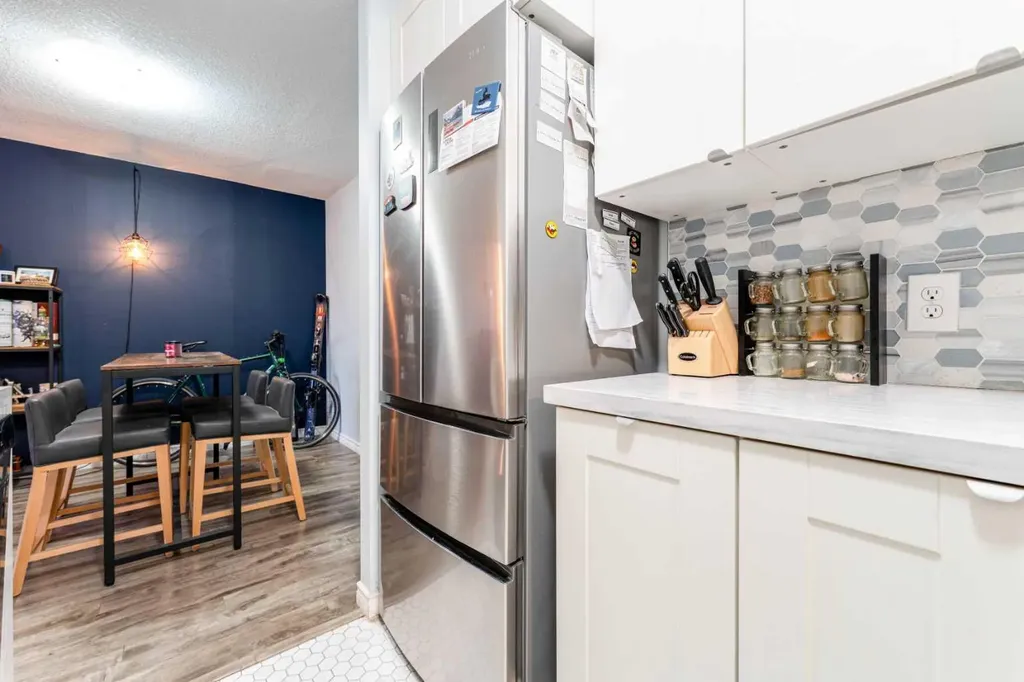 924 14 Avenue SW Calgary AB T2R 0N7