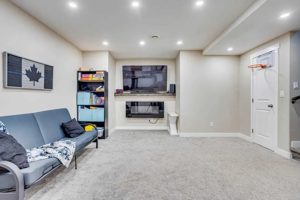189 Callen Drive Fort Mcmurray AB T9K 0X7