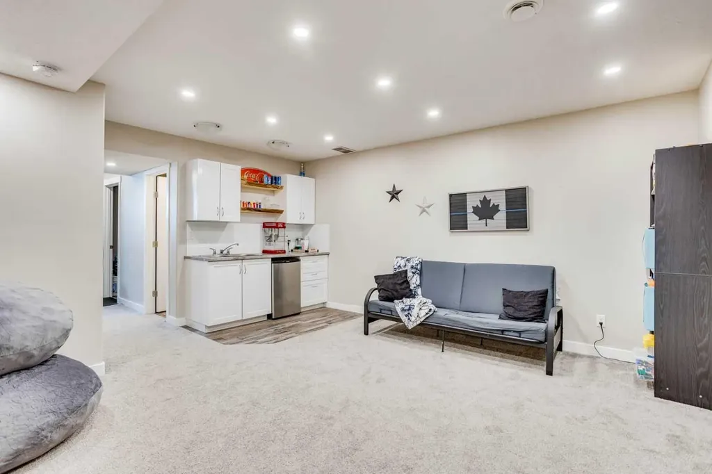 189 Callen Drive Fort Mcmurray AB T9K 0X7