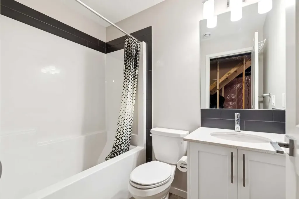 93 Wolf Gate Okotoks AB T1S 5T9