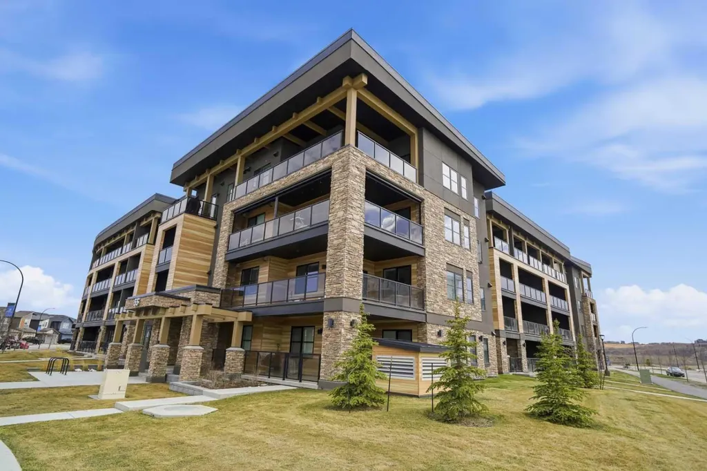 55 Wolf Hollow Crescent SE Calgary AB T2X 5K9