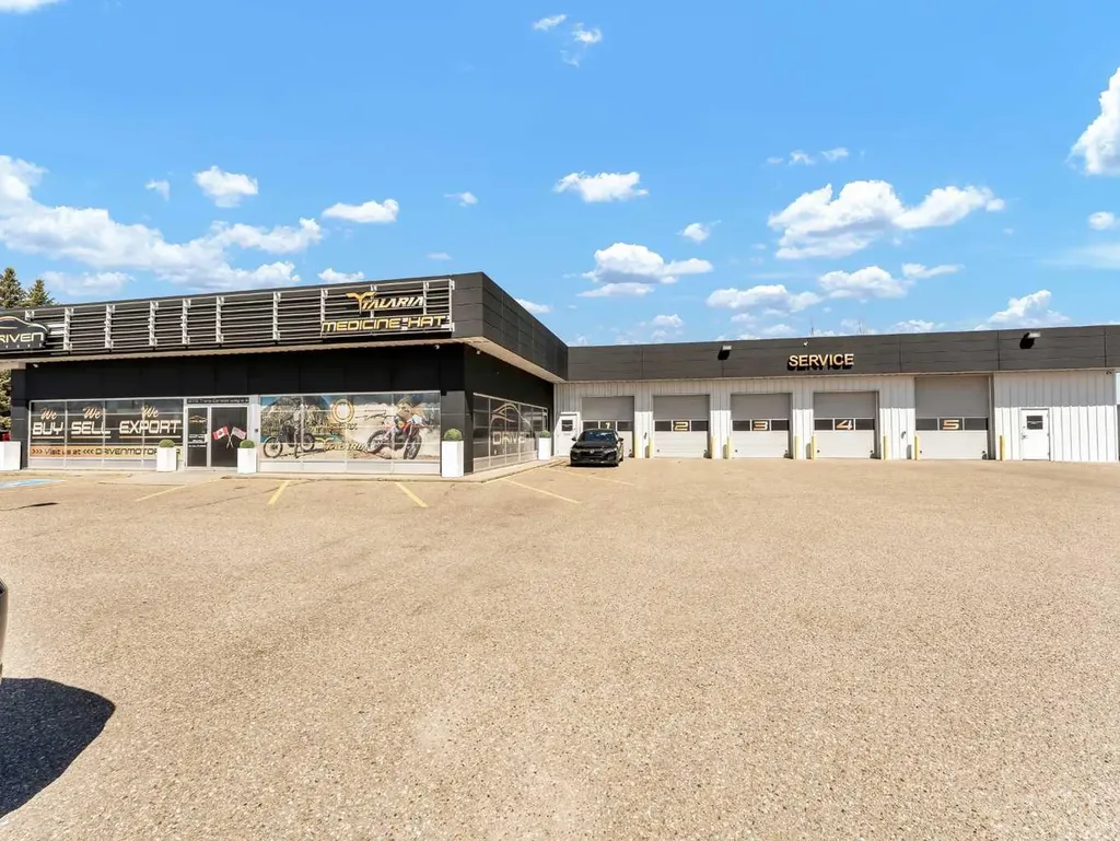 1276 Trans Canada Way SE Medicine Hat AB T1B 1J5