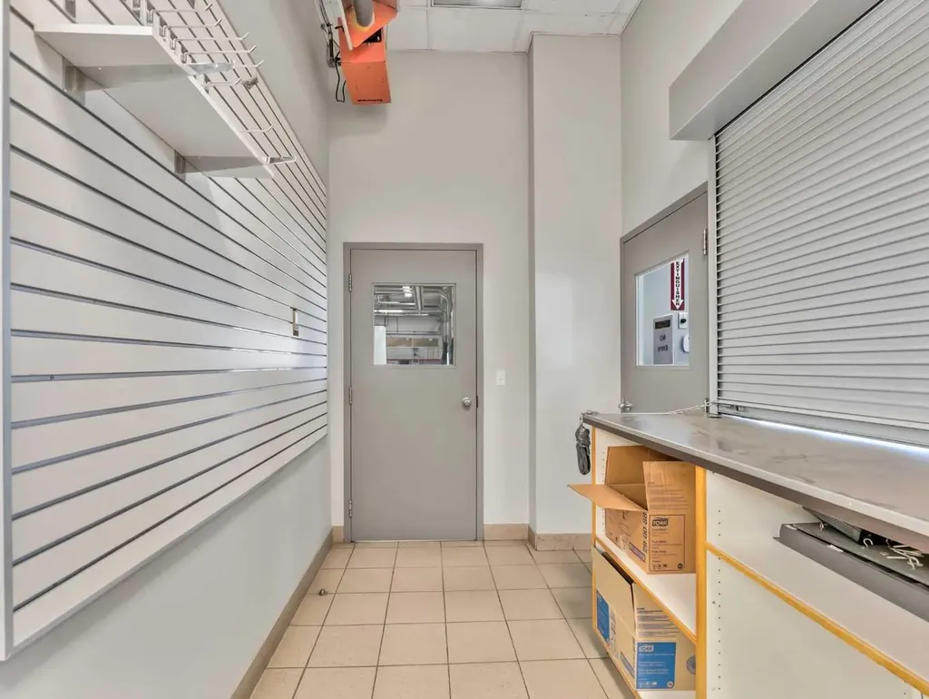 1276 Trans Canada Way SE Medicine Hat AB T1B 1J5