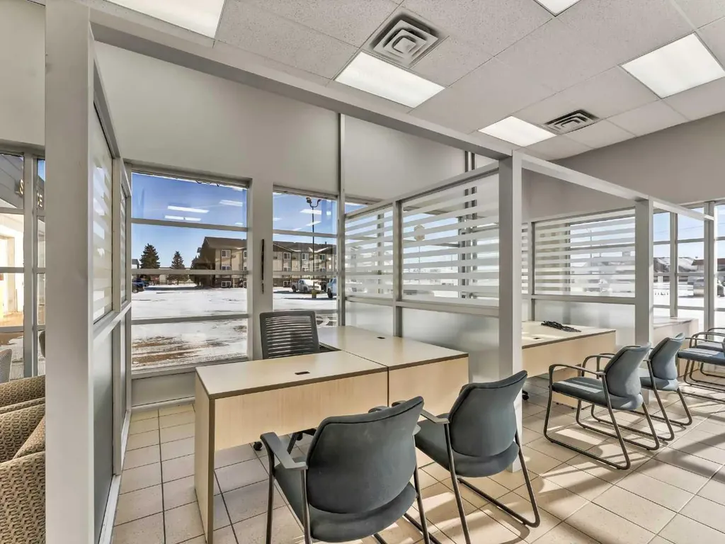 1276 Trans Canada Way SE Medicine Hat AB T1B 1J5