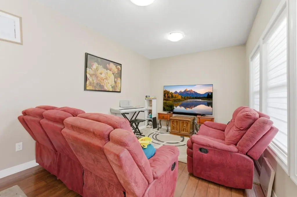 99 Marquis Cove SE Calgary AB T3M 1Y1