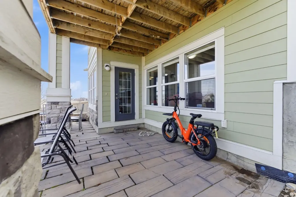 99 Marquis Cove SE Calgary AB T3M 1Y1