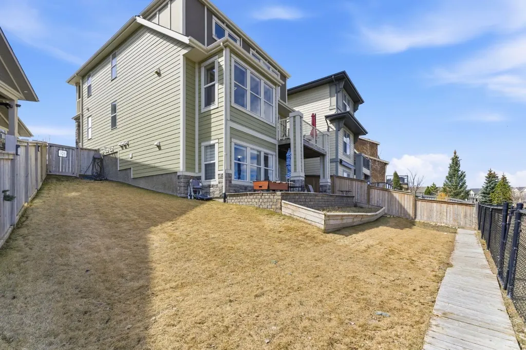 99 Marquis Cove SE Calgary AB T3M 1Y1
