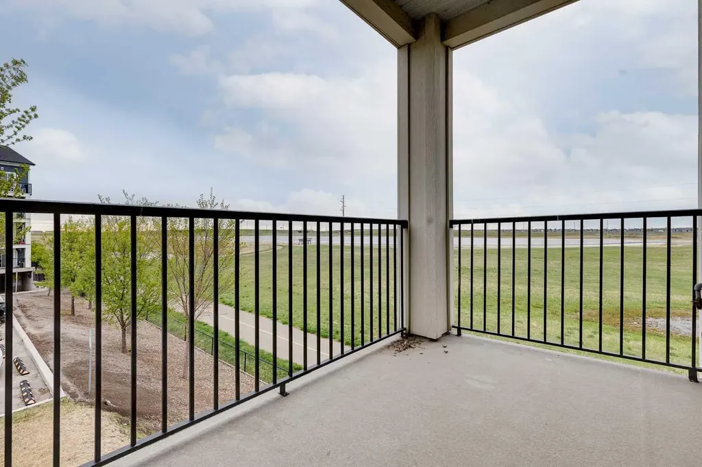 99 Copperstone Park SE Calgary AB T2Z 5C9