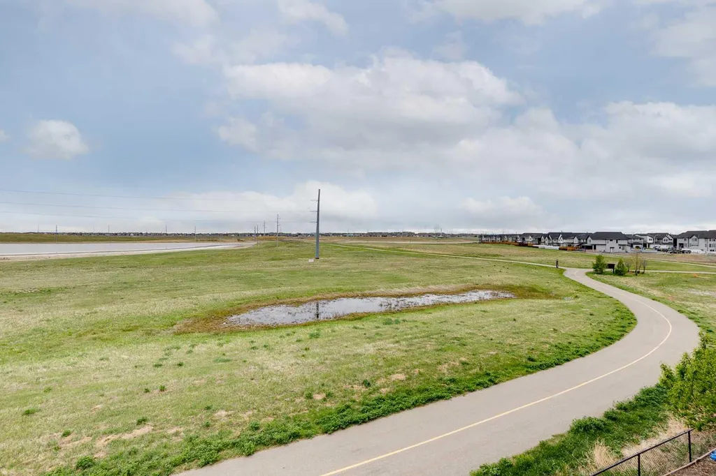 99 Copperstone Park SE Calgary AB T2Z 5C9