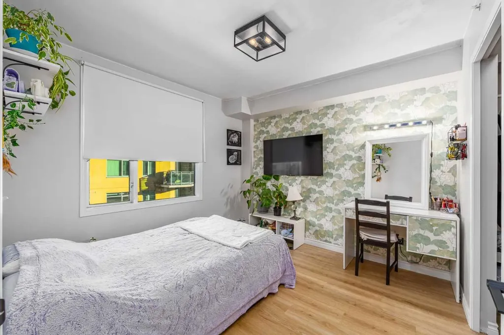 1121 6 Avenue SW Calgary AB T2P 5J4