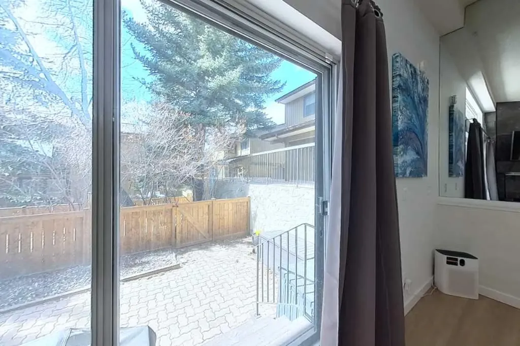 3131 63 Avenue SW Calgary AB T3E 6N4
