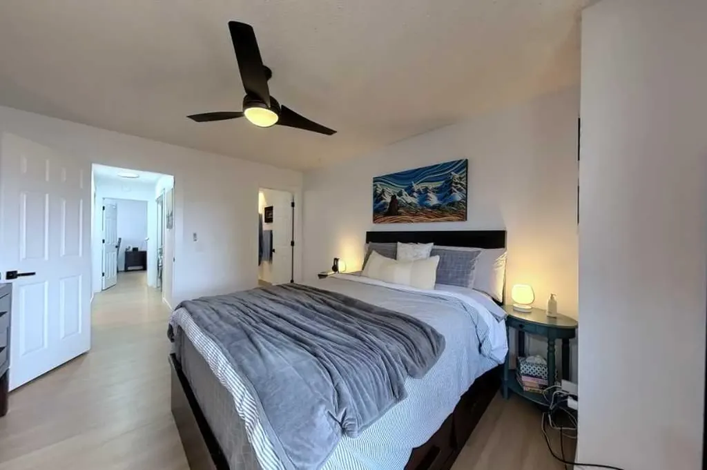 3131 63 Avenue SW Calgary AB T3E 6N4